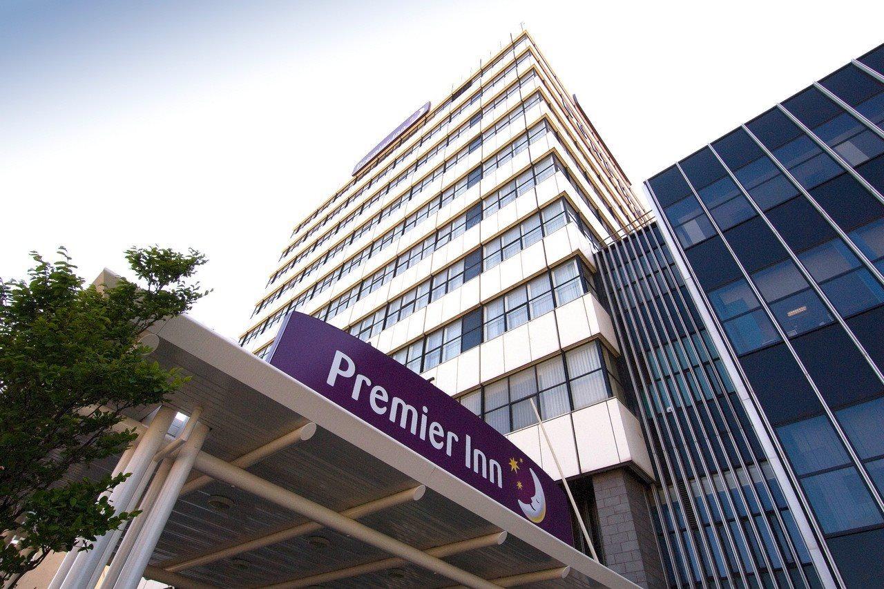 Premier Inn West Bromwich Central Bagian luar foto