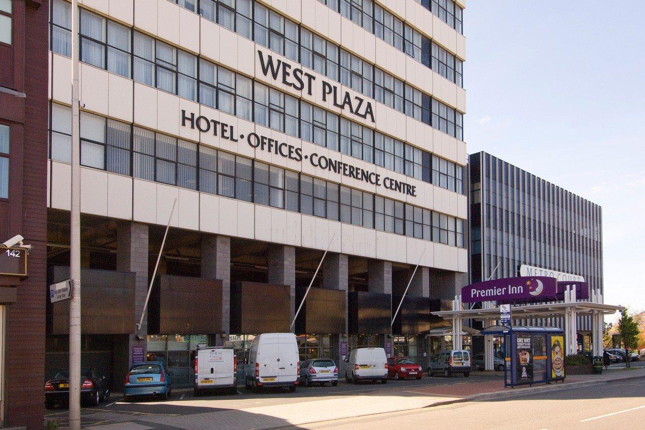 Premier Inn West Bromwich Central Bagian luar foto