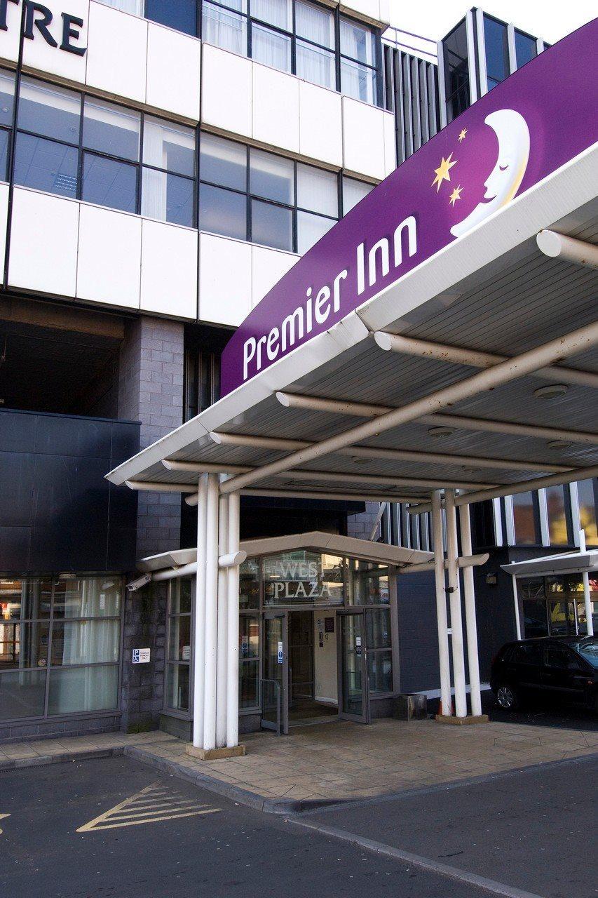 Premier Inn West Bromwich Central Bagian luar foto