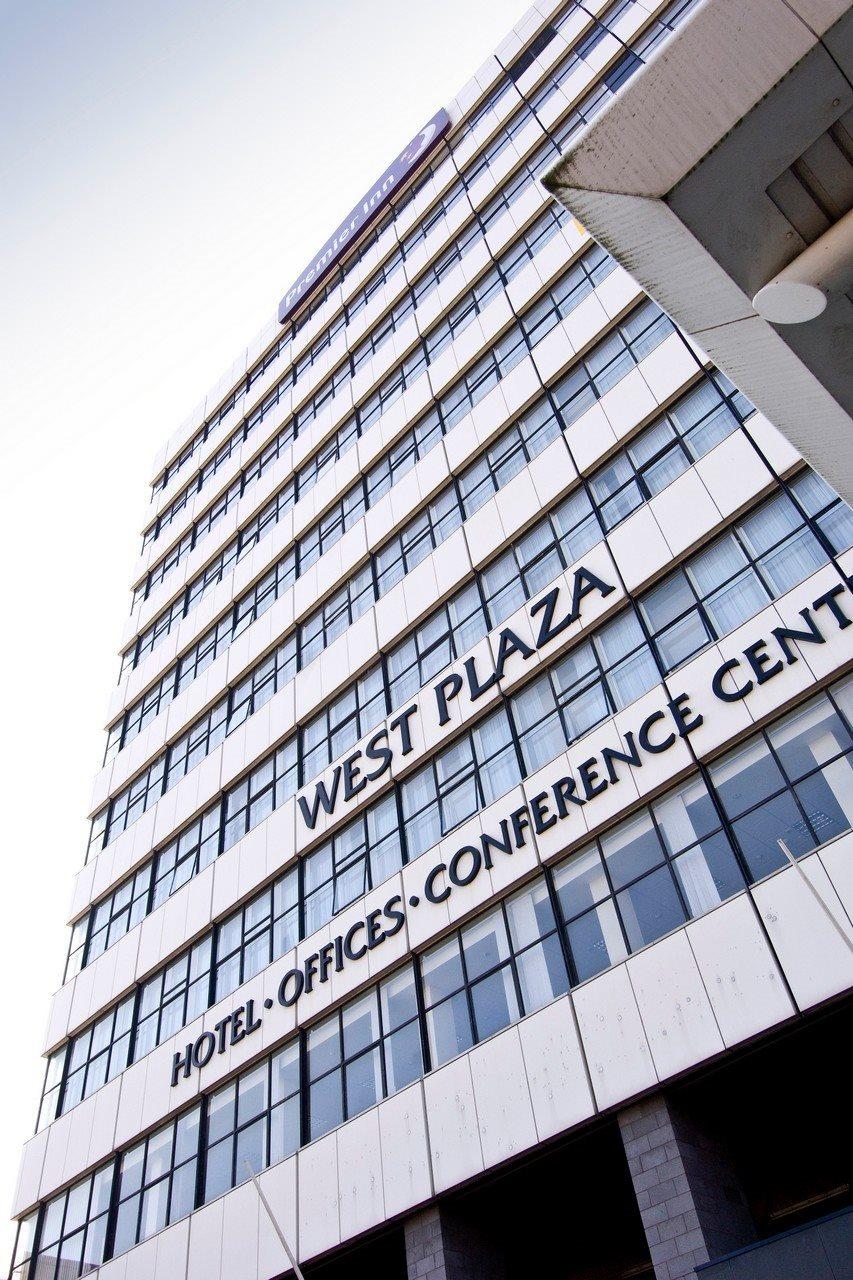 Premier Inn West Bromwich Central Bagian luar foto