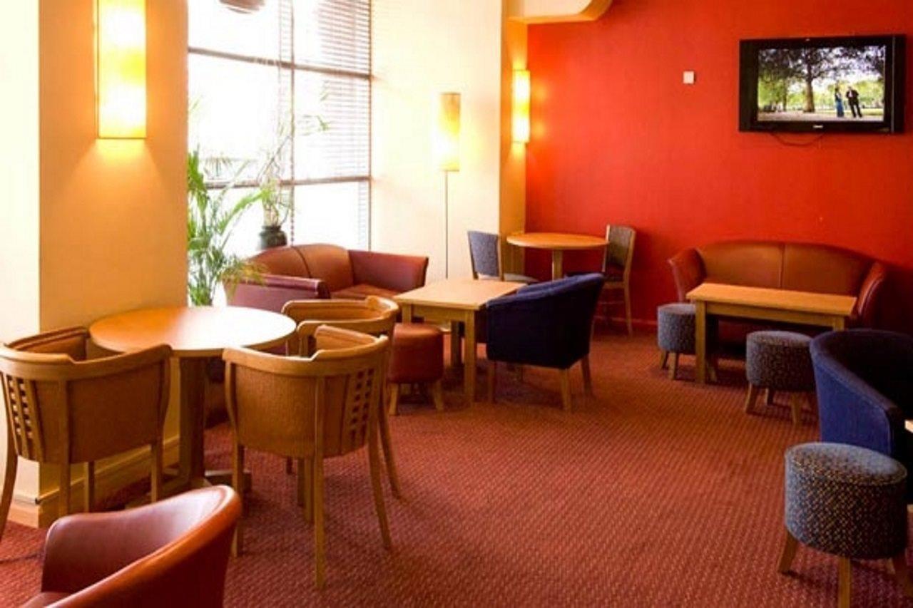 Premier Inn West Bromwich Central Bagian luar foto