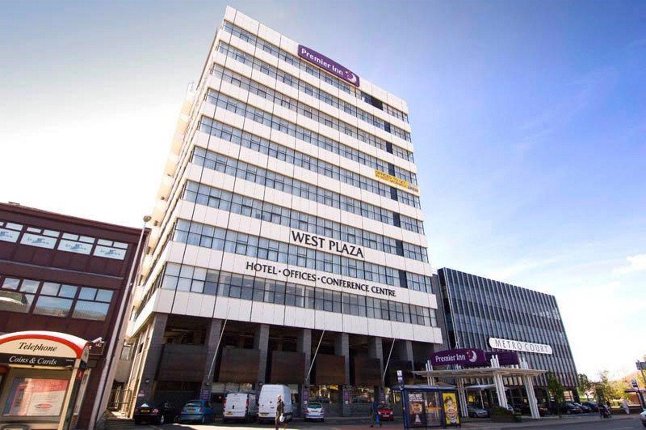 Premier Inn West Bromwich Central Bagian luar foto
